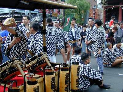 Asakusa; Sanja Matsuri 2002-05-19