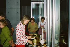 Od prawej: Monika Tokarska-Hosoi, Wanda Miyajima, Katarzyna Higson, Irena Matsuba i Mikolaj z Kanady.